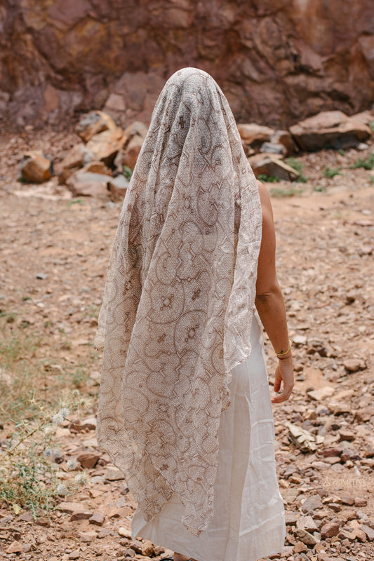 Shipibo Tribal Shawl ⋗⋗ Thin Linen Shawl